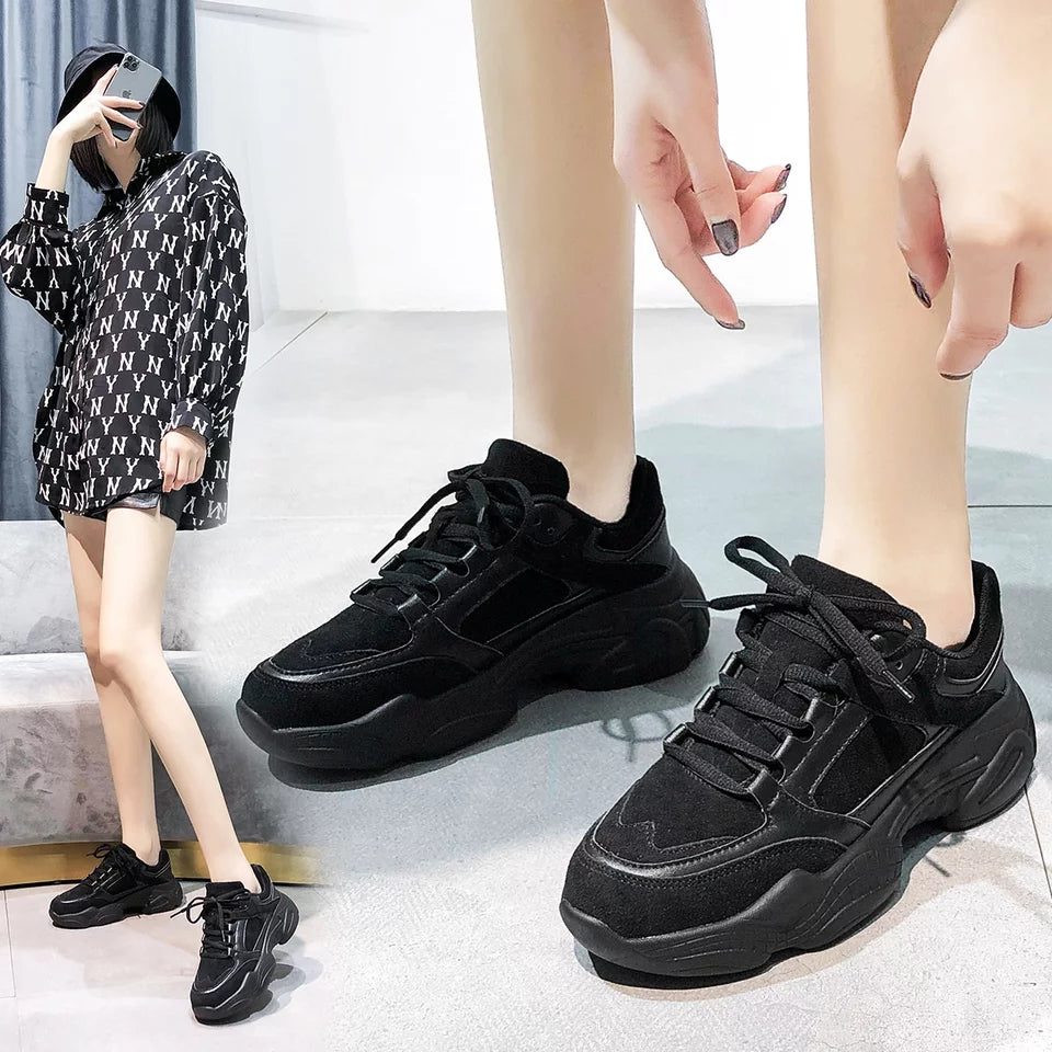 Lace Up Trainers In Black