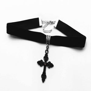 Hanging Cross Choker