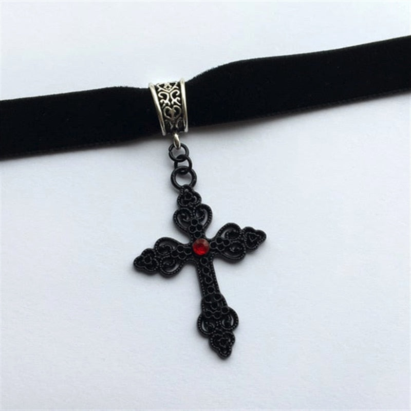 Hanging Cross Choker