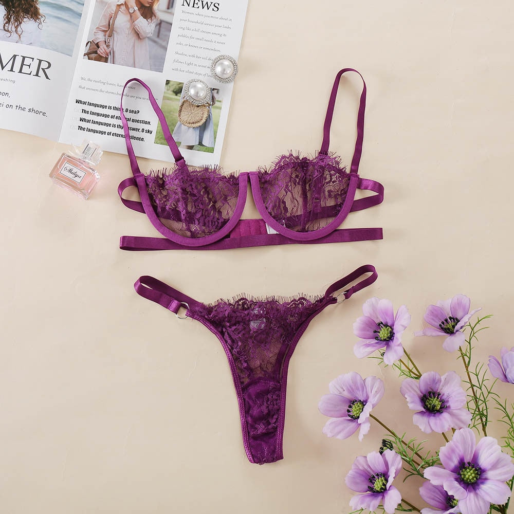 Witch Binx Lingerie Set in Purple