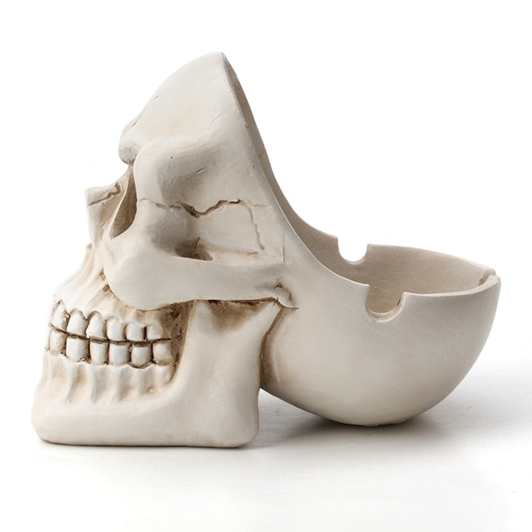 Retro Style Skull Shaped Ashtray