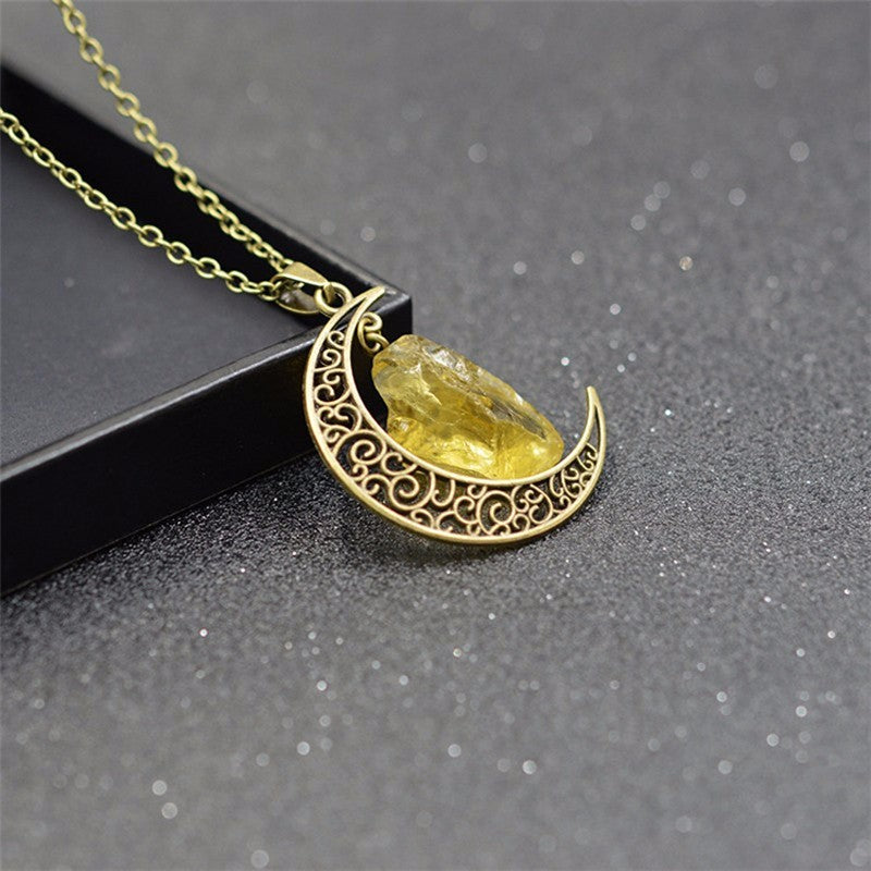 Irregular Natural Stone Moon Design Necklace