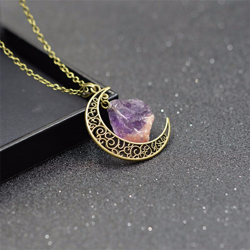 Irregular Natural Stone Moon Design Necklace