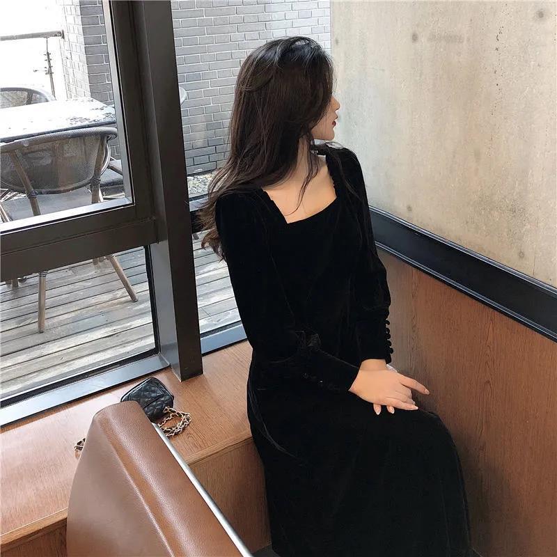 Witch Winnie Midi Dress