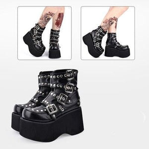 Witch Raven Winter Boots