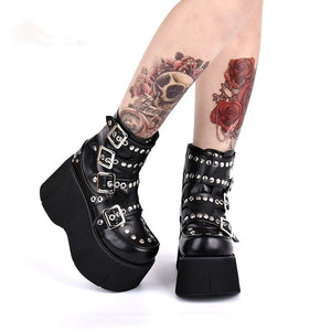 Witch Raven Winter Boots