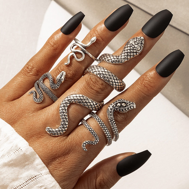 4 Pack Snake Shaped Ring Set